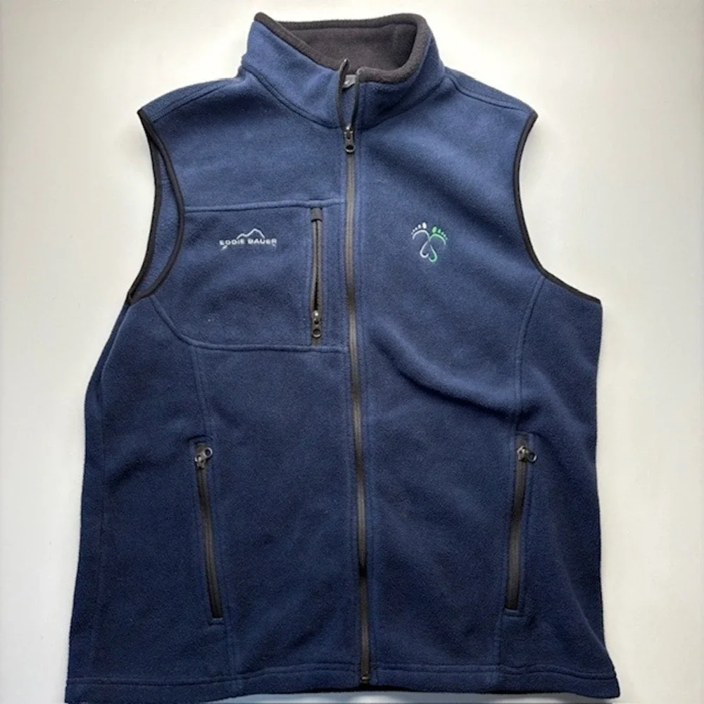 Eddie Bauer Men's Navy Blue Fleece Vest Size L Embroidered Logo Full Zip Pockets